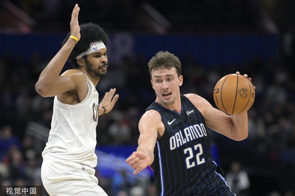 疑为观众奉 疑为观众奉